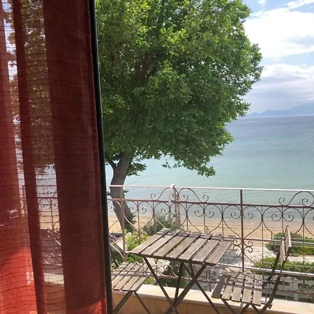 Holiday home Palio House Palaiontsiflikion