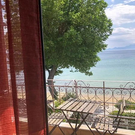 Holiday home Palio House Palaiontsiflikion